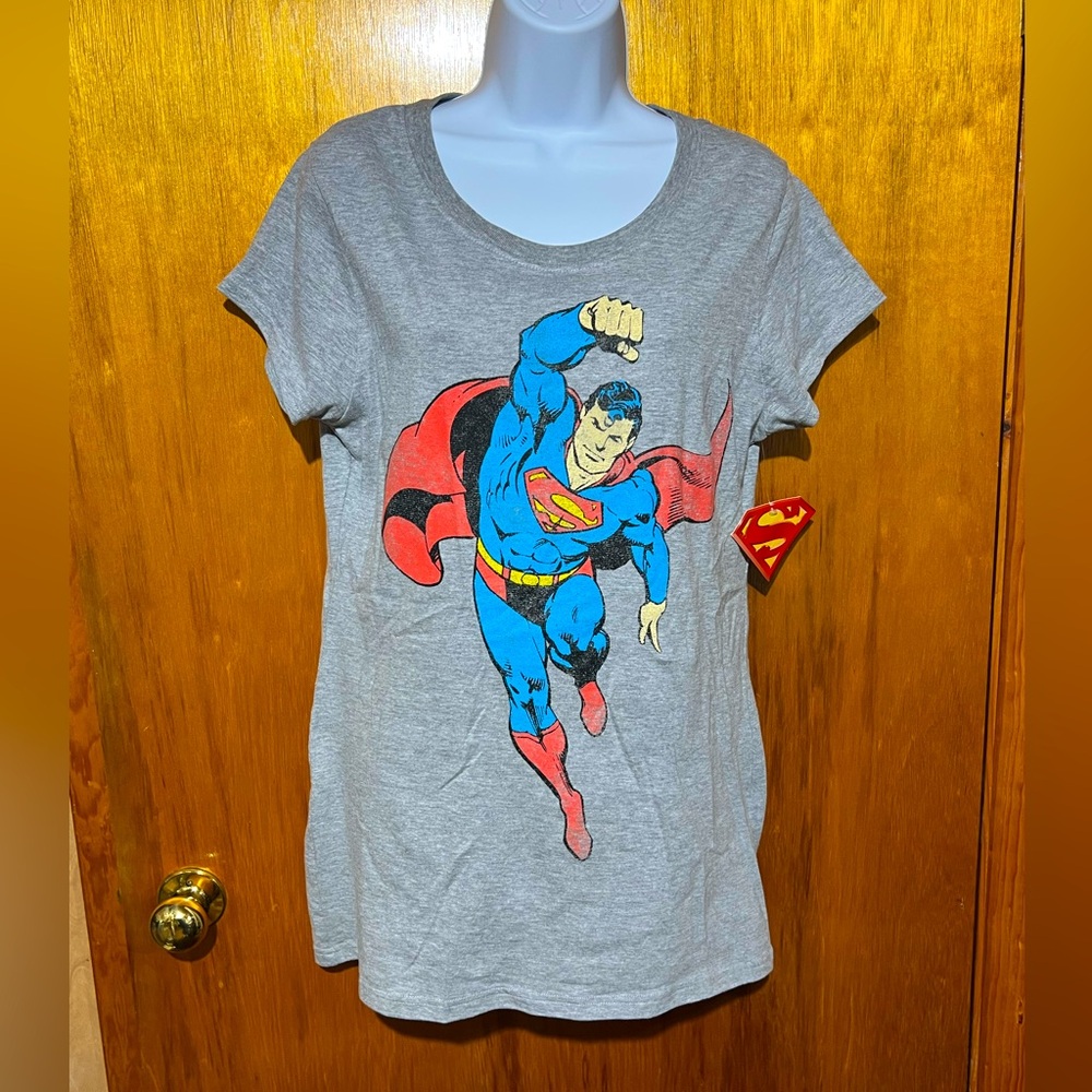 Superman T-shirt Tee Juniors Size XXL